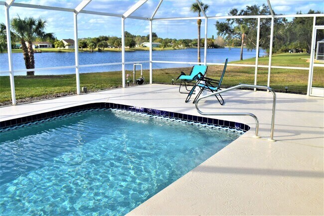 Foto del edificio - 3 br, 2.5 bath House - 4695 Blueridge St
