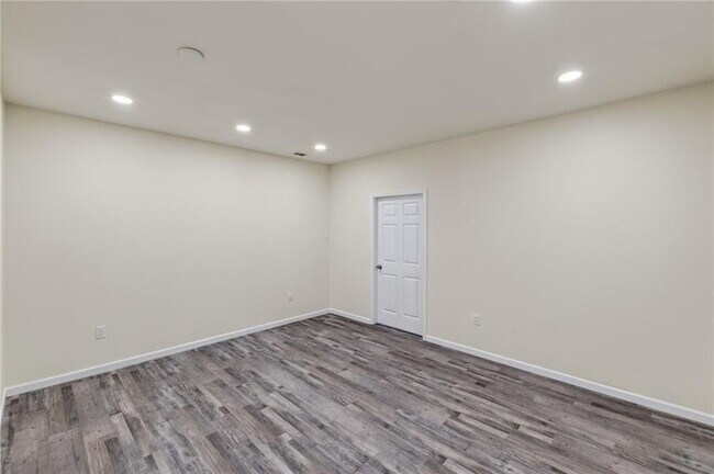 Building Photo - 160 Janney Cir