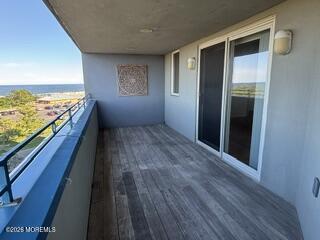 Foto del edificio - 300 Ocean Ave N