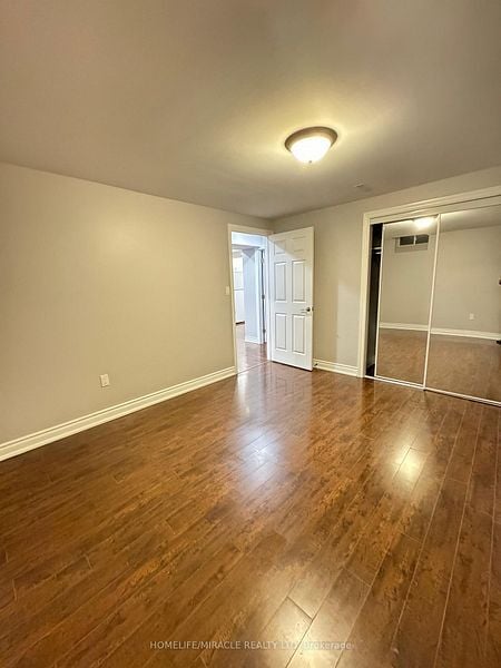 Building Photo - 117 Ascalon Dr