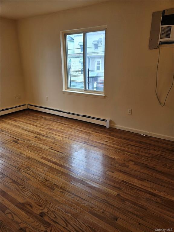 620 St Lawrence Ave, The Bronx, NY 10473 Room for Rent in The Bronx