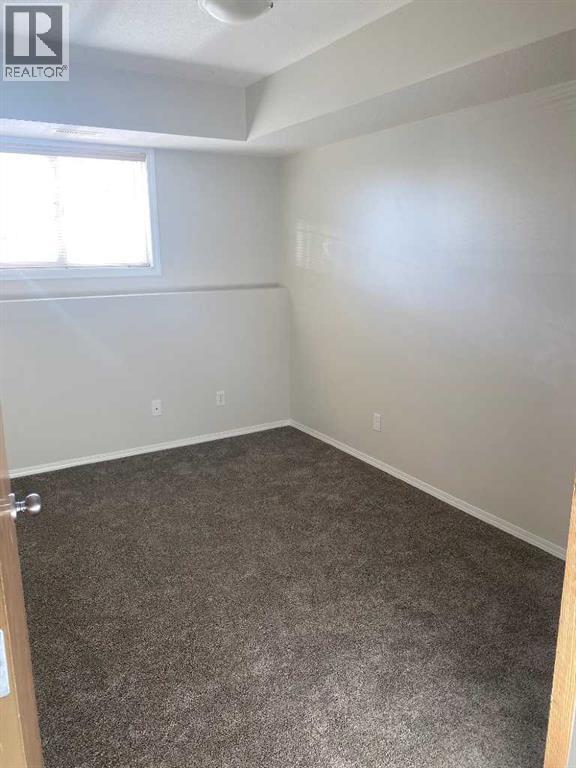 Photo du bâtiment - 23 Highlands Pl W