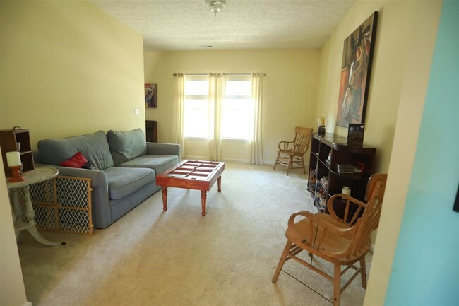 Foto del edificio - 2 Story 4 Bedroom 2 1/2 Bath