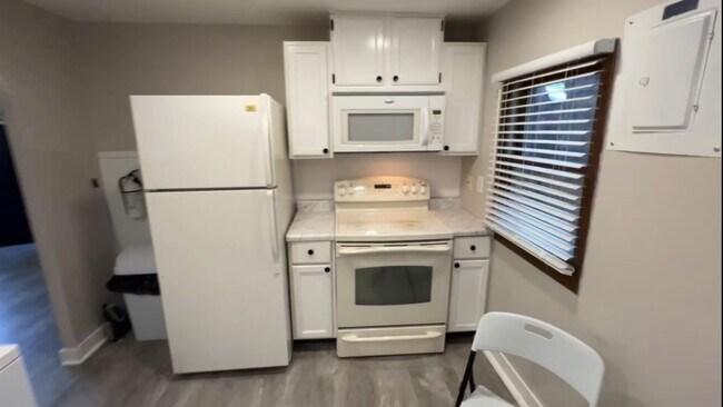 Foto del edificio - 1914 S Mound Ave