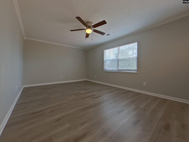 Foto del edificio - 661 Thornhill Dr