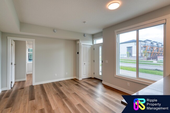 Building Photo - 20938 Seton Way SE