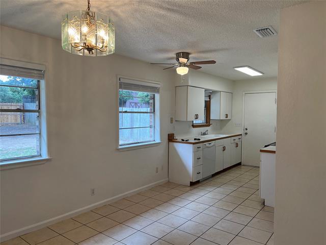 Foto del edificio - 254 Oakwood Ln