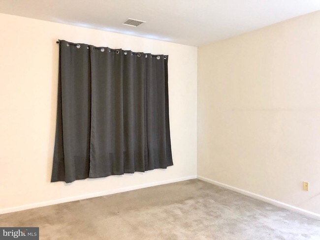 Foto del edificio - 632 Timberlake Dr