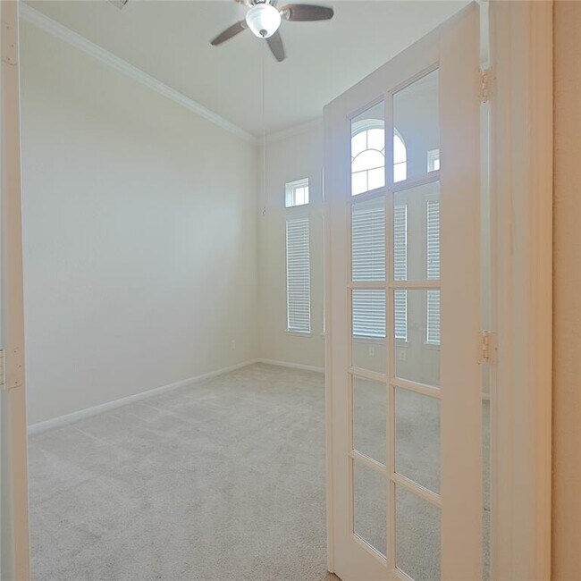 Foto del edificio - 8922 Covington Estates Cir