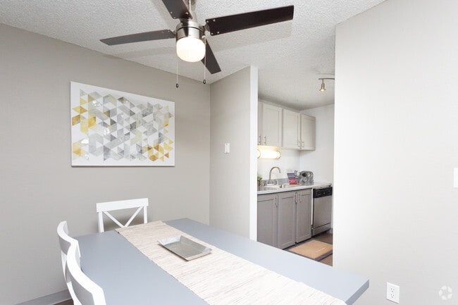 2BR,1BA-776SF - ReNew Dash Point