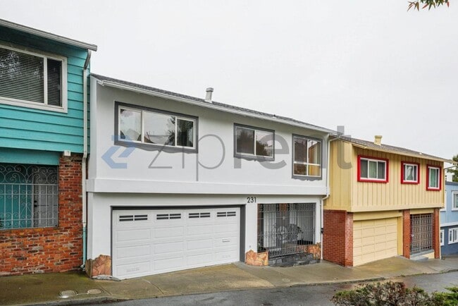 Building Photo - 231 Marietta Dr