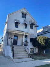 Building Photo - 2324 Clarence Ave