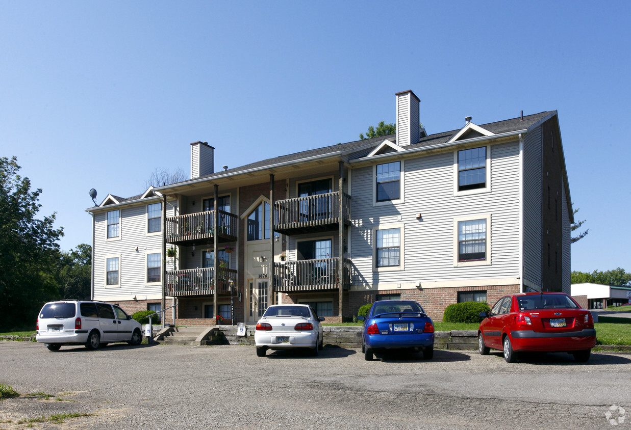 Primary Photo - Ledgewood Apartments