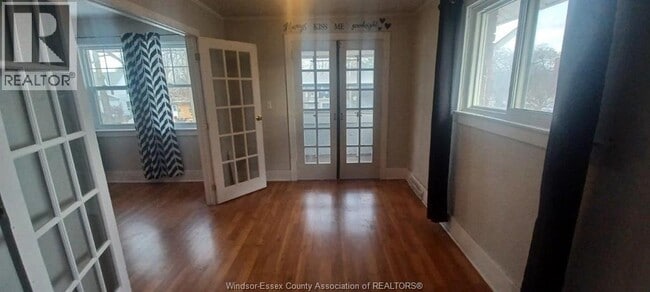 Building Photo - 237 Askin Ave