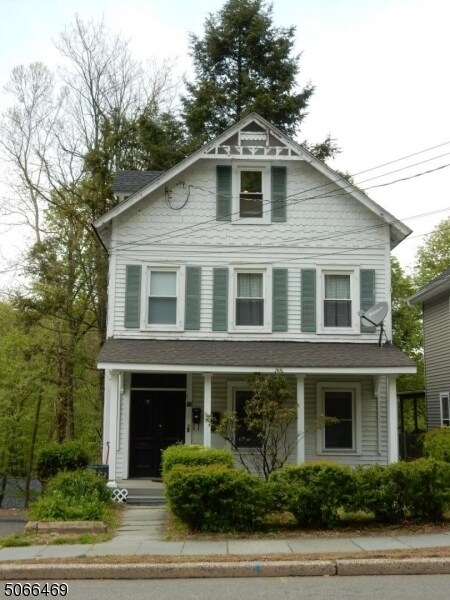 Primary Photo - 75 Western Ave