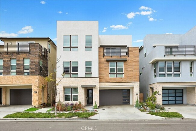 Building Photo - 478 Sycamore Dr