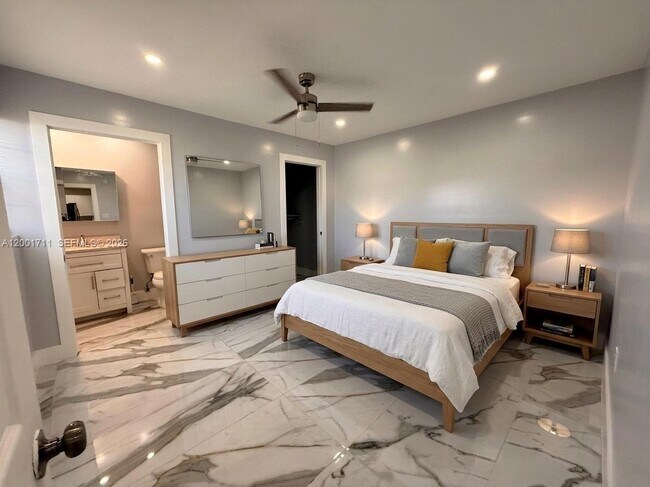 Foto del edificio - 15841 NW 18th Pl