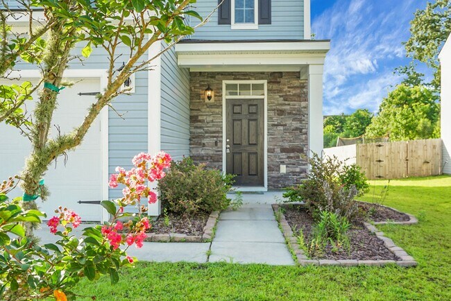 Foto del edificio - Beautiful 3 Bedroom, 2.5 Bath-Monks Corner in Riverstone