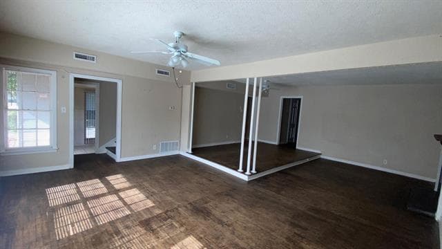 Building Photo - 3604 Kell St