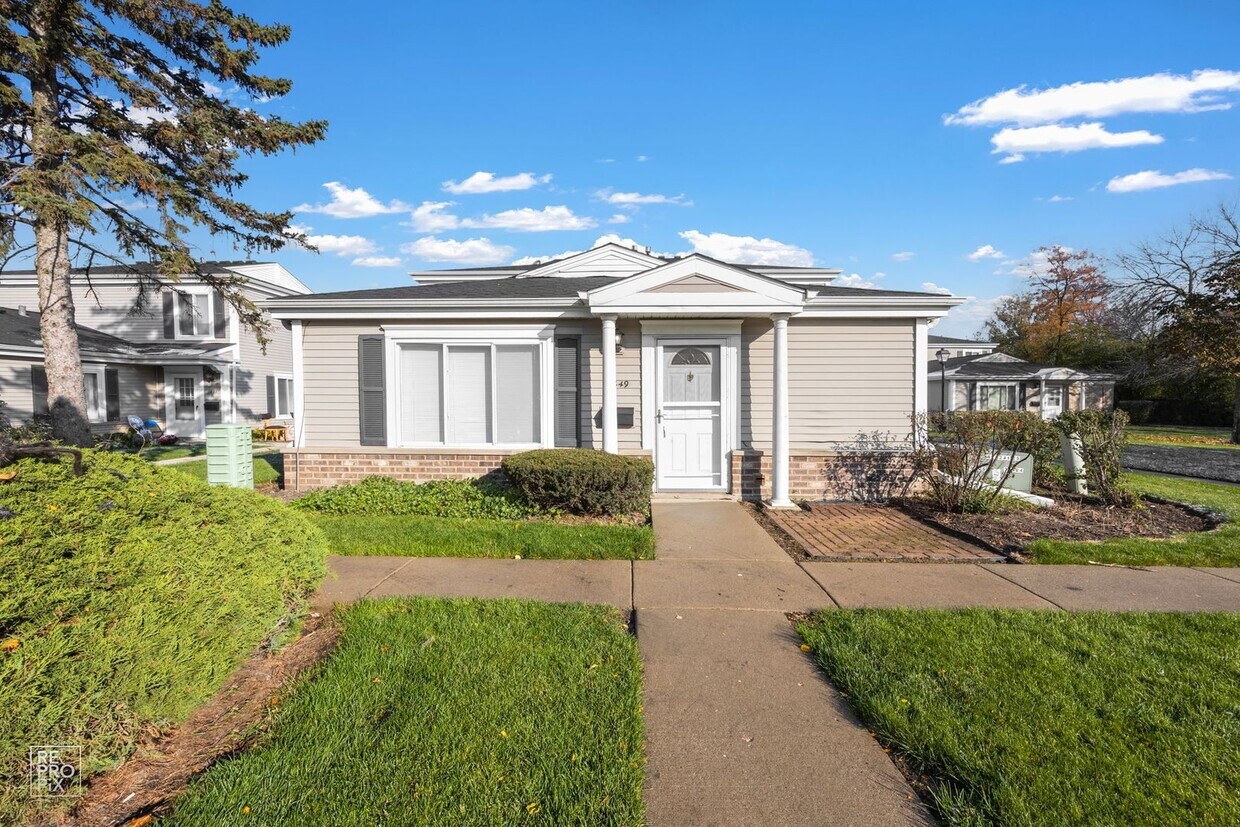 1449 Quaker Ln Unit 124A, Prospect Heights, IL 60070 Condo for Rent in Prospect Heights, IL