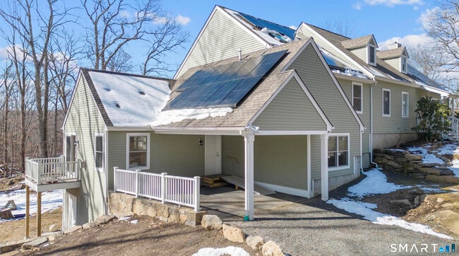 Building Photo - 18 Madeline Dr