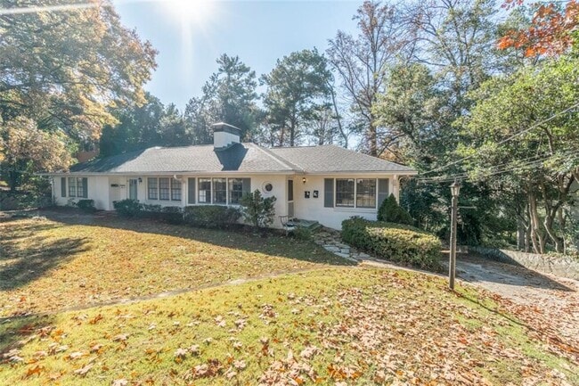 Foto del edificio - 436 Collier Rd NW