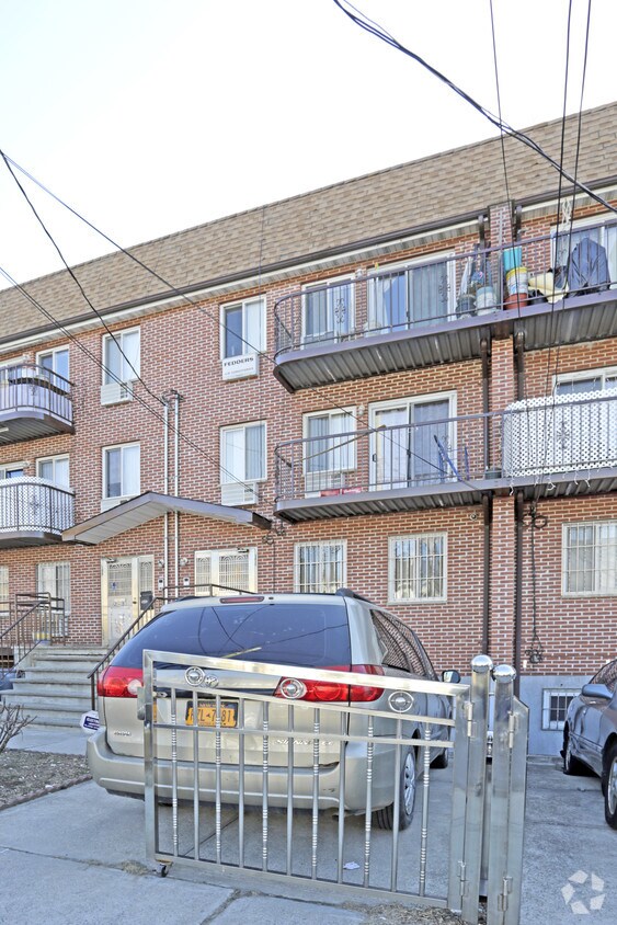 Foto del edificio - 42-55 158th St