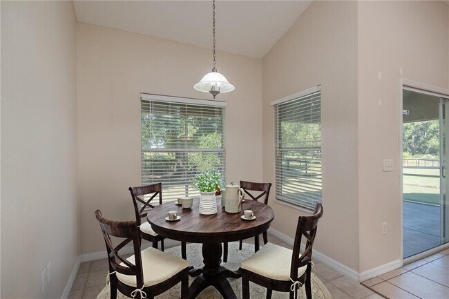 Foto del edificio - 6375 SW 63rd St