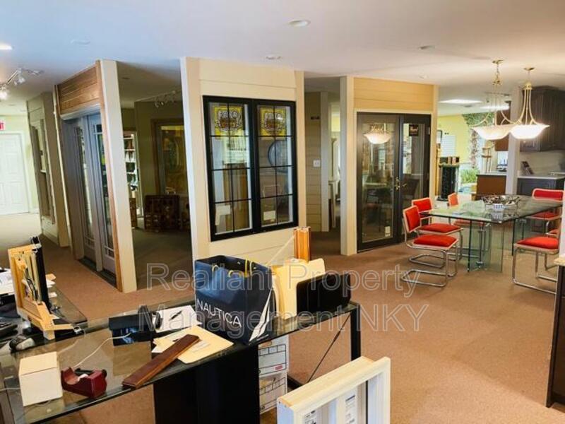 Primary Photo - 238 Grandview Ave