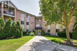 Building Photo - 2228 Trafalgar St