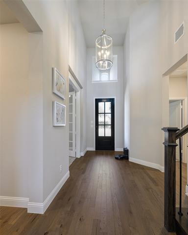 Building Photo - 5105 Hedgerow Dr
