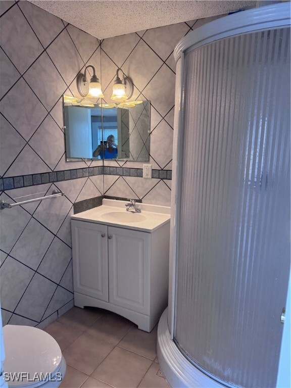 Building Photo - 2739 Michigan Ave