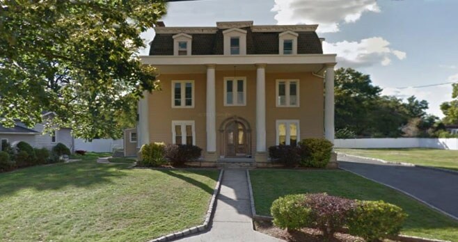 Foto del edificio - 1416 Esterbrook Ave
