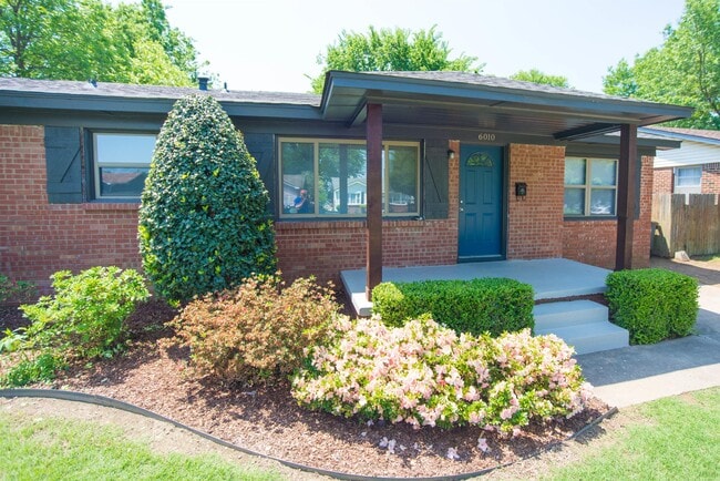 Building Photo - 6010 E 18th St