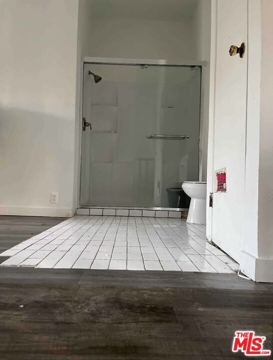 Foto del edificio - 4534 Kingswell Ave