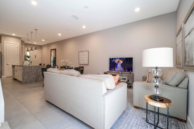 Building Photo - 7592 Sunny Dreams Ln