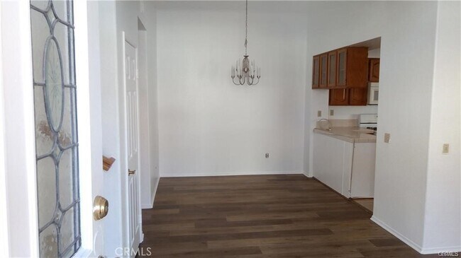 Foto del edificio - 2930 Crape Myrtle Cir