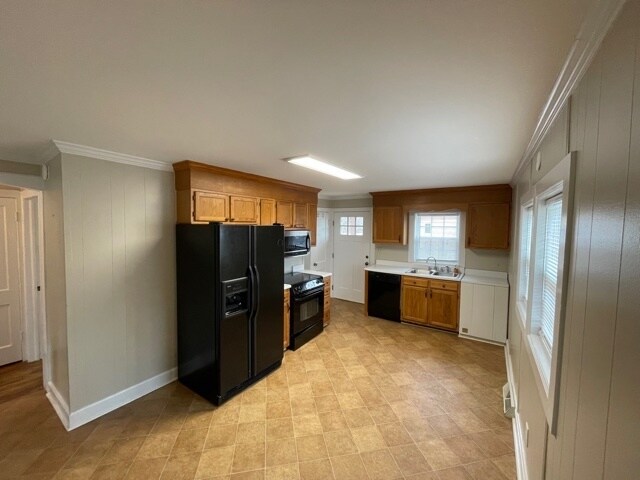 Building Photo - 804 Graylyn Dr