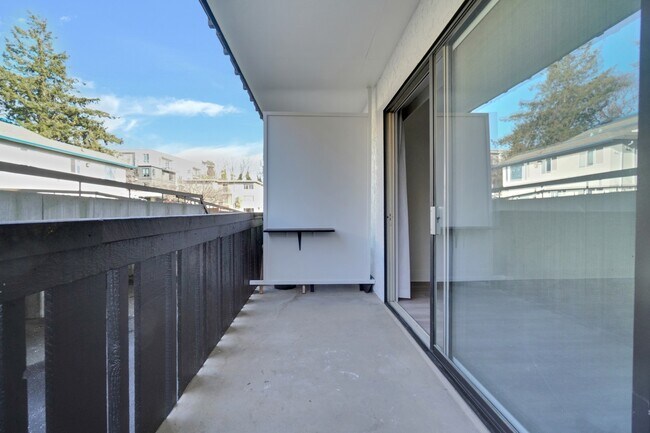 Building Photo - Olympic View Apartments