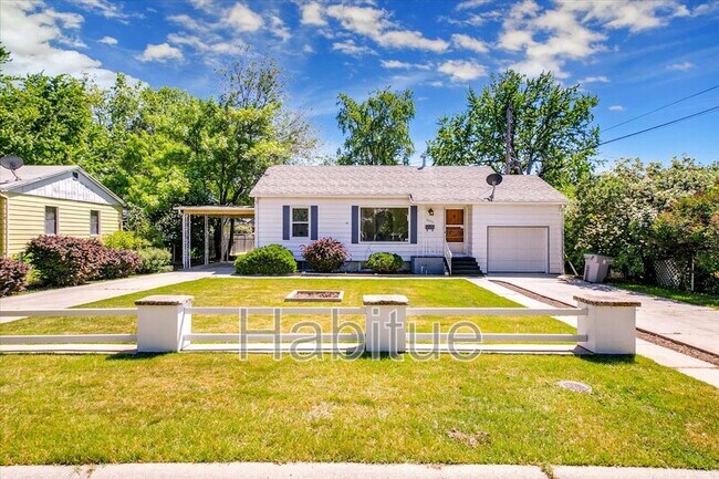 Foto del edificio - 3025 Agate St