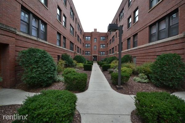 Primary Photo - 5742 N Winthrop Ave