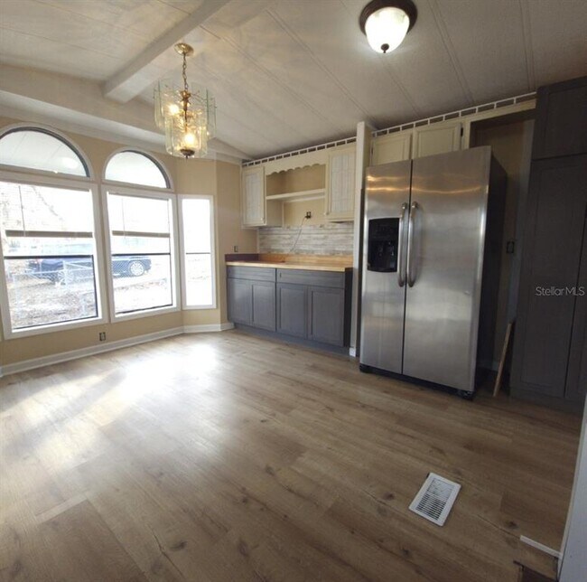 Foto del edificio - 5040 S Barker Point