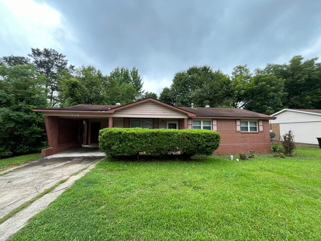 Building Photo - 214 Palomino Ln