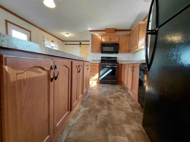 Building Photo - 2022 Mockingbird Pl NW