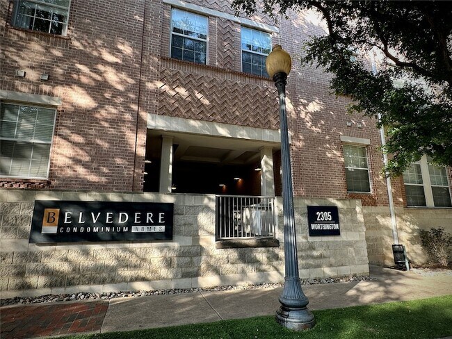 Foto del edificio - 2305 Worthington 302 St