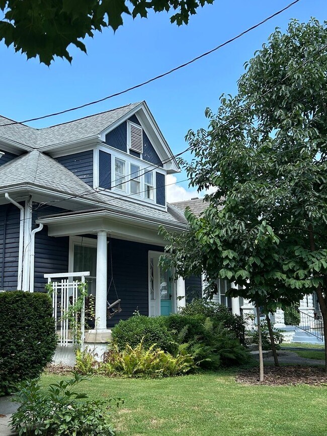 Foto del edificio - Deer Park 3 Bed 2 Bath Bungalow