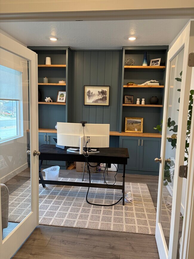 Foto del edificio - 1583 E Star Spgs Dr