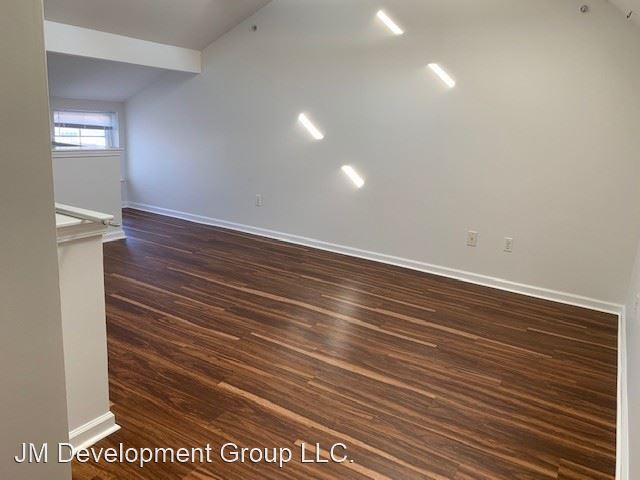 Building Photo - 2 br, 2.5 bath House - 304 Bridgeview Drive