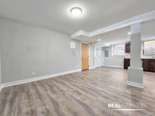 Foto del edificio - 2 bedroom in EVANSTON IL 60202