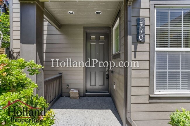 Building Photo - Excellent Condition Hillsboro Home In Great Location!
